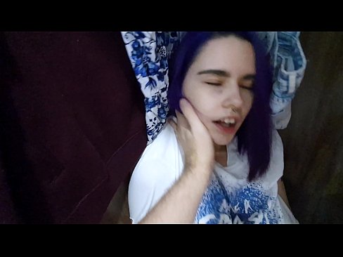 ❤️ Нашел сестренку в шкафу и помог кончить ☑ Анальное порно на нашем сайте ️❤
